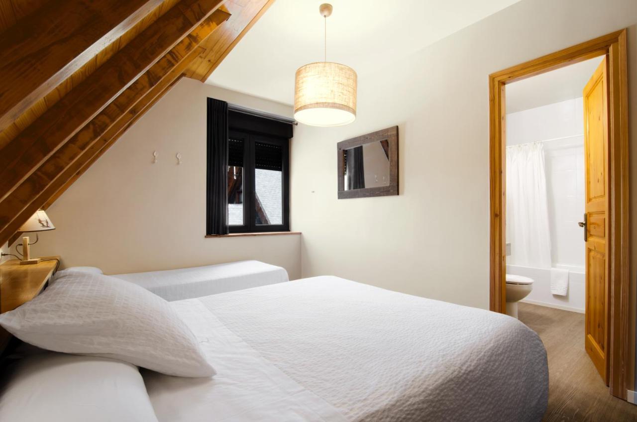 Hotel Deth Pais Salardú Extérieur photo